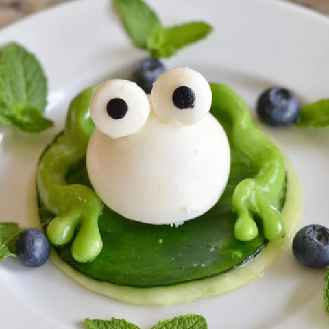 Frog Pond Snack Tray