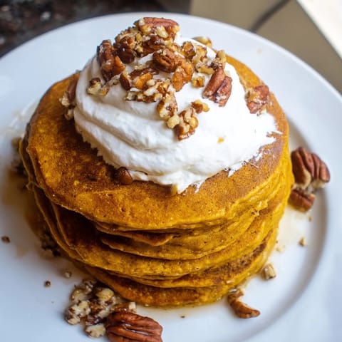 Pumpkin spice fluffy pancakes